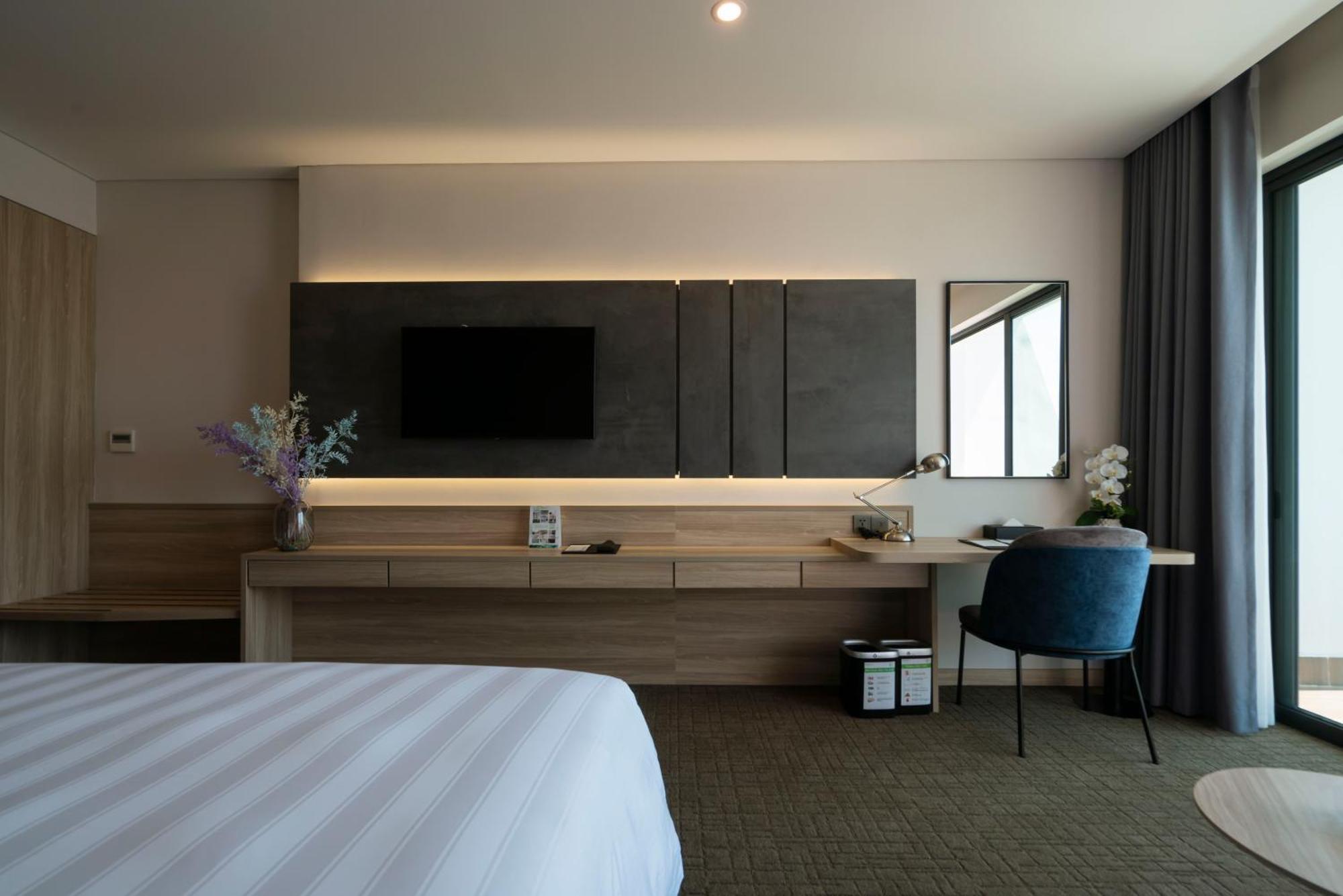 Wyndham Garden Legend Halong Hotel Ha Long Exterior photo