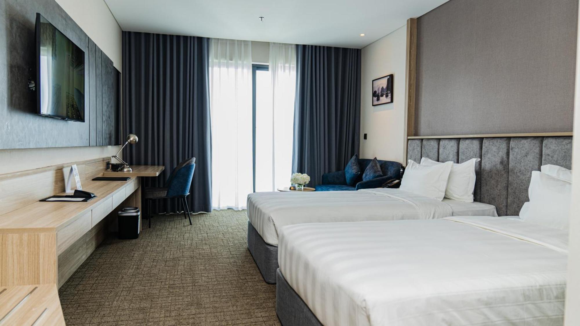 Wyndham Garden Legend Halong Hotel Ha Long Exterior photo